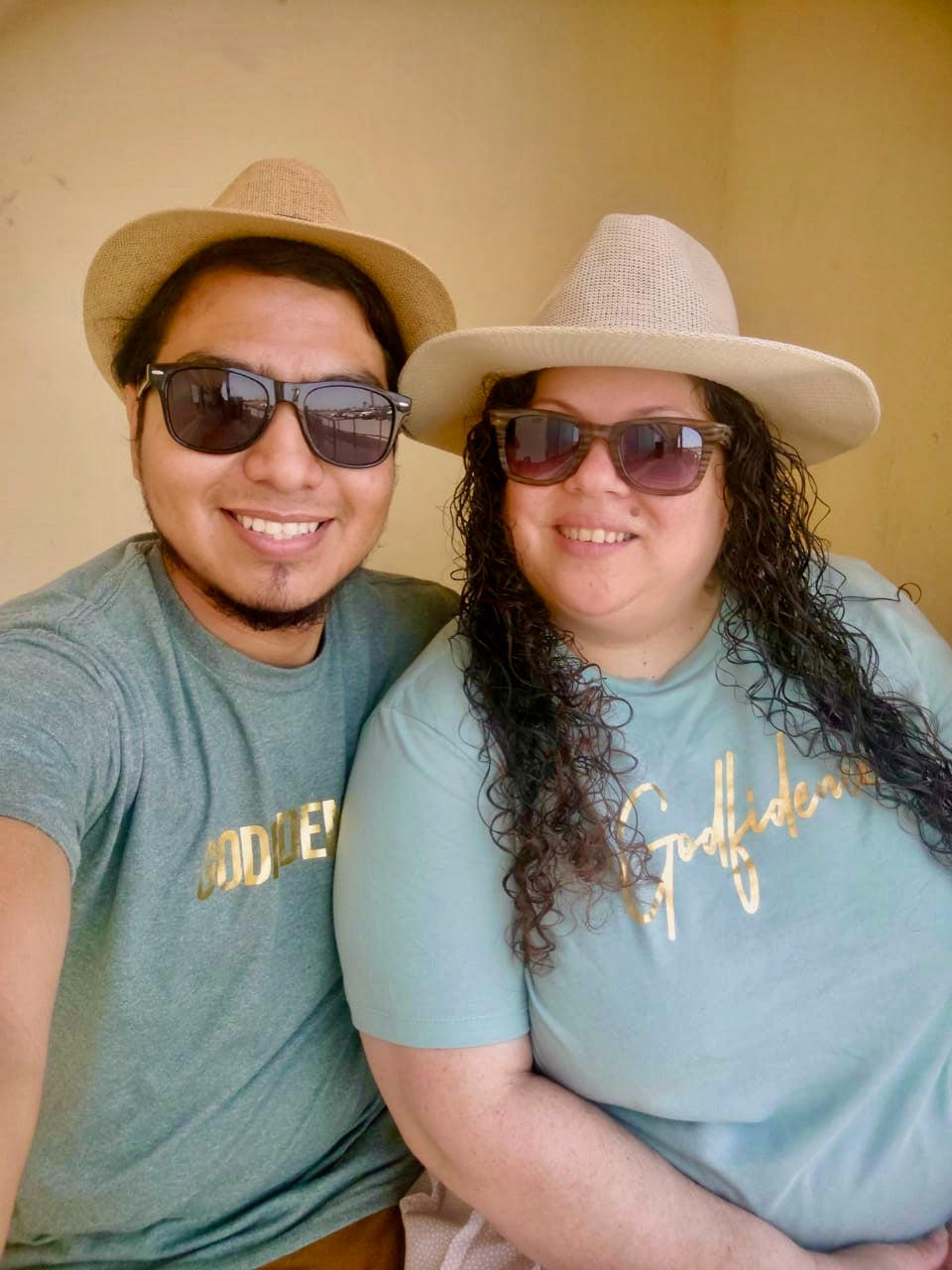 Godfidence - Unisex Shirt